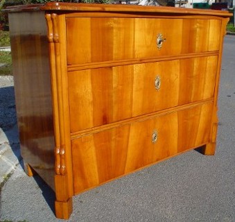 predalnik bidermajer